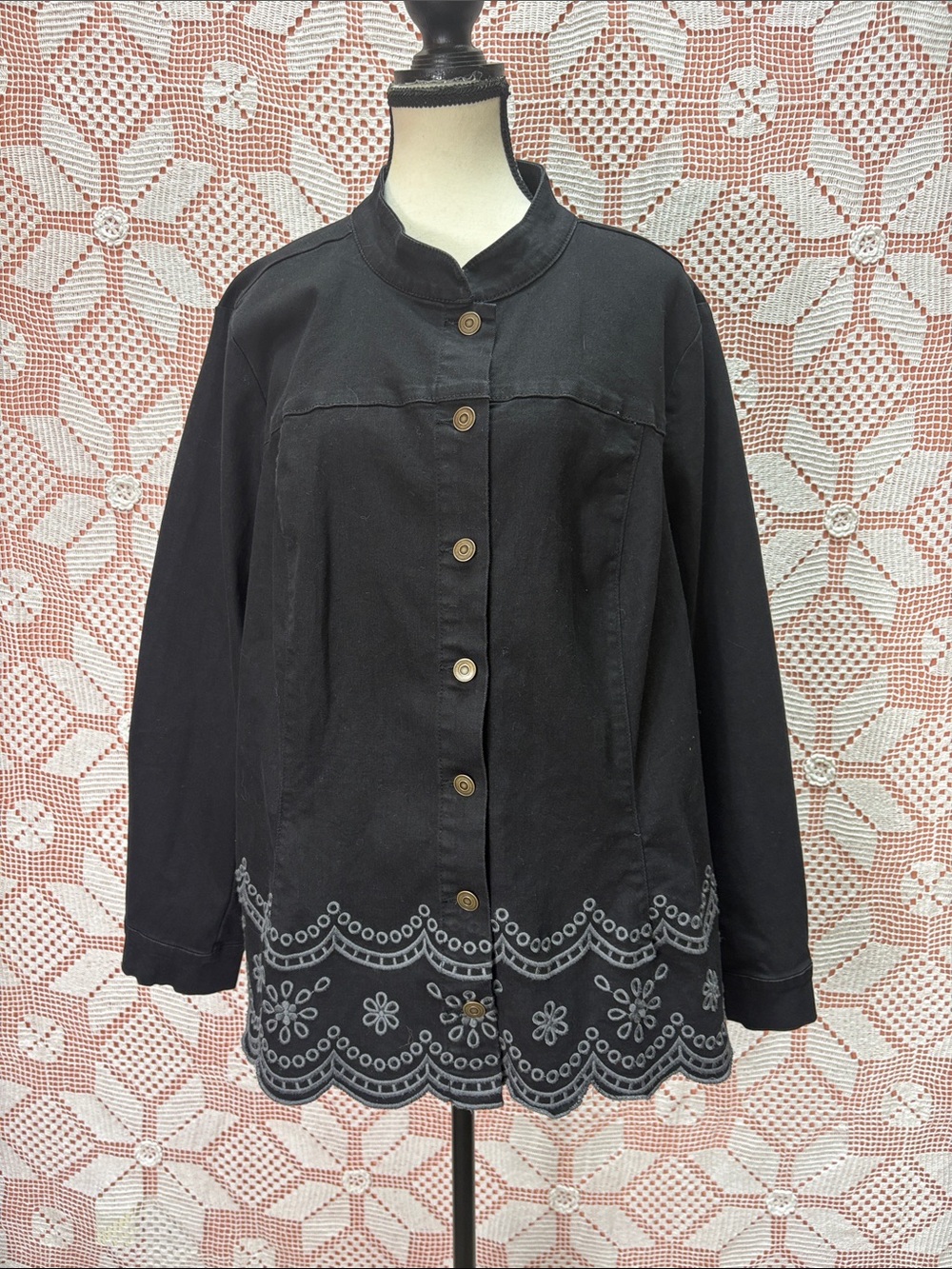 Nina Leonard Black Embroidered Jacket – Size 3X